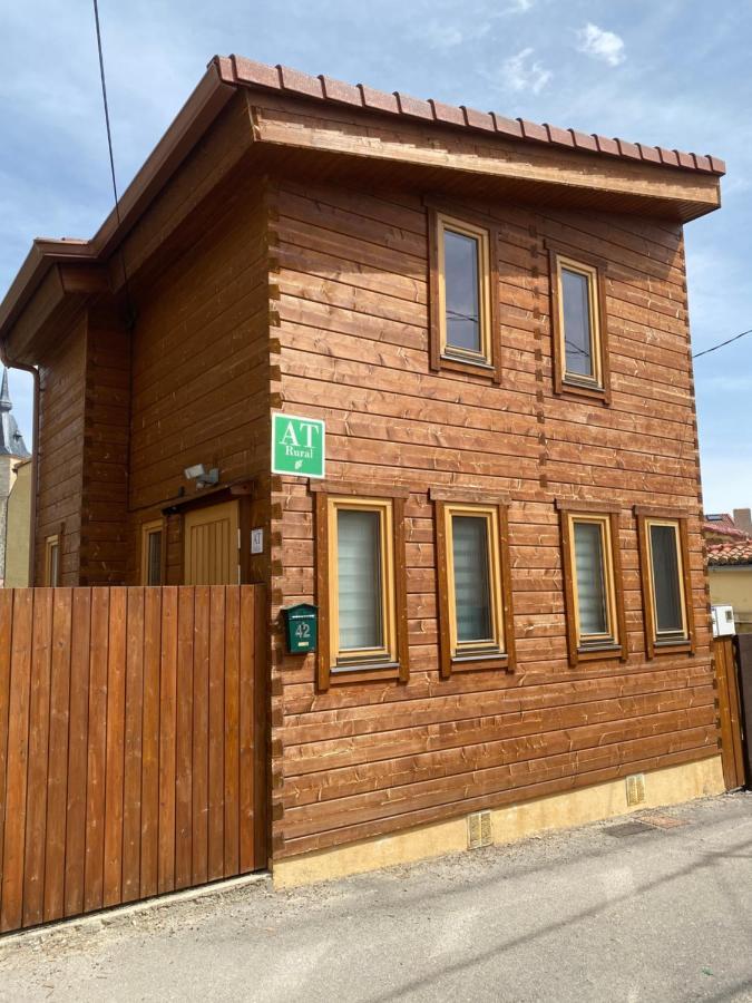Apartamento Apartamento Rural La Casita de Mateo Rascafría Exterior foto